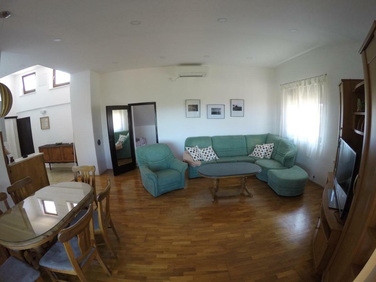 Apartman Koralj Διαμέρισμα Πούλα Εξωτερικό φωτογραφία